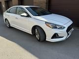 Hyundai Sonata 2017 годаfor9 250 000 тг. в Караганда – фото 2