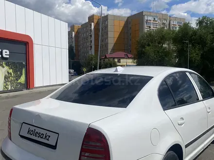 Skoda Superb 2007 года за 2 600 000 тг. в Аксай – фото 3