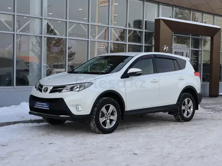 Toyota RAV4 2015 года за 10 290 000 тг. в Астана