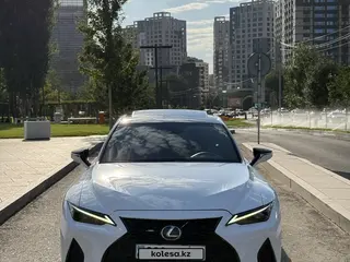 Lexus IS 350