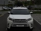 Toyota Highlander 2017 года за 15 500 000 тг. в Алматы – фото 4