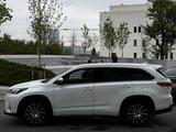 Toyota Highlander 2017 года за 15 500 000 тг. в Алматы – фото 3