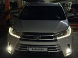Toyota Highlander 2017 года за 15 500 000 тг. в Алматы – фото 2