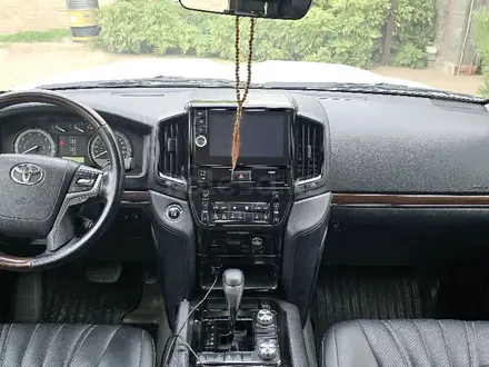 Toyota Land Cruiser 2018 года за 30 000 000 тг. в Актобе