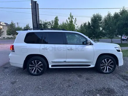 Toyota Land Cruiser 2018 года за 30 000 000 тг. в Актобе – фото 4