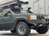 Jeep Grand Cherokee 1996 годаүшін3 600 000 тг. в Алматы