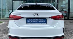 Hyundai Accent 2021 года за 7 290 000 тг. в Алматы – фото 3