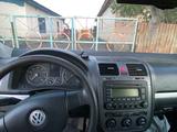 Volkswagen Jetta 2005 годаүшін2 200 000 тг. в Астана – фото 2