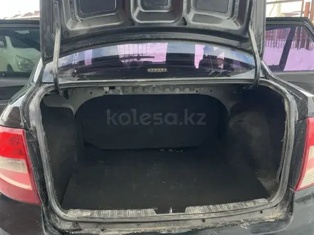ВАЗ (Lada) Granta 2190 2014 года за 1 000 000 тг. в Усть-Каменогорск – фото 5