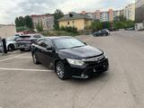 Toyota Camry 2017 года за 12 500 000 тг. в Алматы – фото 2