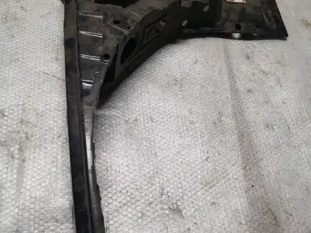 Полка брызговика BMW E60 41117111289 за 30 000 тг. в Алматы – фото 3
