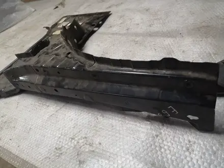 Полка брызговика BMW E60 41117111289 за 30 000 тг. в Алматы – фото 4