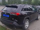 Toyota RAV4 2021 годаfor15 900 000 тг. в Астана – фото 4