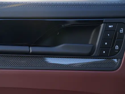 Porsche Cayenne GTS 2025 года за 113 625 000 тг. в Астана – фото 25
