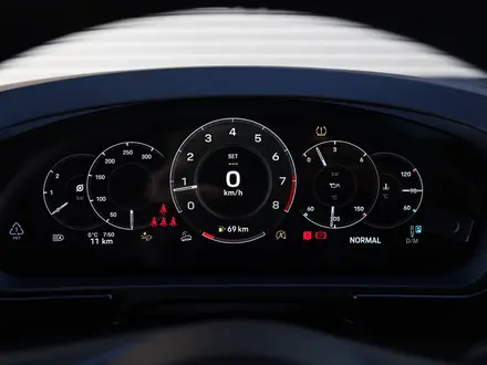 Porsche Cayenne GTS 2025 года за 113 625 000 тг. в Астана – фото 19