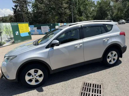 Toyota RAV4 2015 года за 10 900 000 тг. в Алматы – фото 3