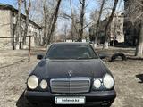 Mercedes-Benz E 200 1996 года за 2 400 000 тг. в Семей – фото 3