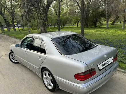 Mercedes-Benz E 430 2000 годаүшін5 000 000 тг. в Алматы – фото 16