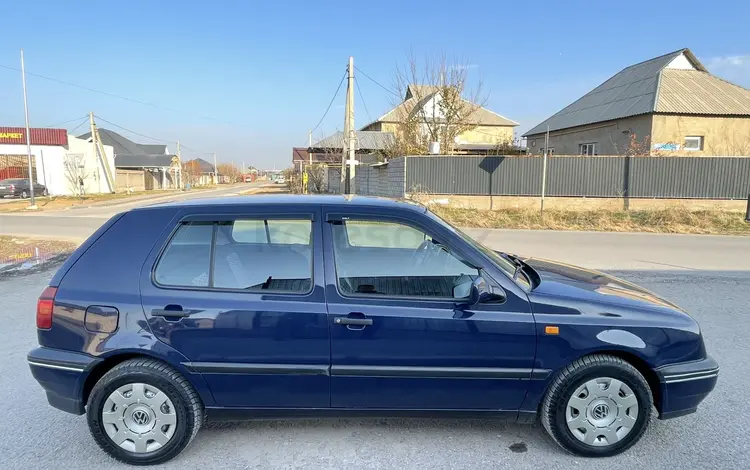 Volkswagen Golf 1993 годаfor1 900 000 тг. в Алматы