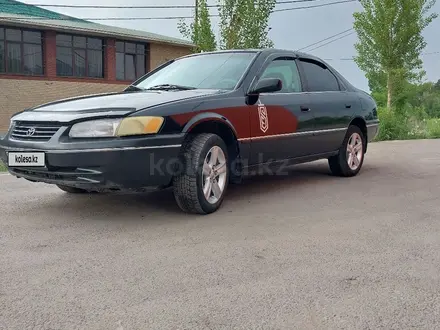 Toyota Camry 1999 года за 2 800 000 тг. в Алматы