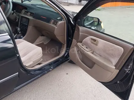Toyota Camry 1999 года за 2 800 000 тг. в Алматы – фото 8