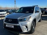 Toyota Highlander 2014 года за 8 000 000 тг. в Уральск – фото 2