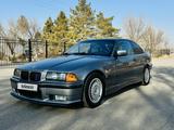 BMW 320 1993 года за 2 100 000 тг. в Алматы – фото 3