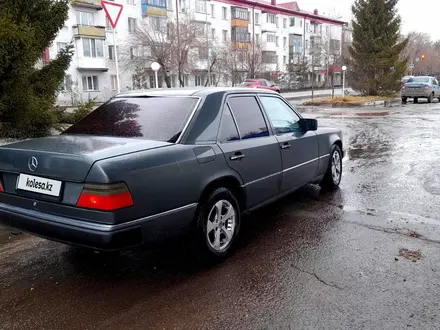 Mercedes-Benz E 200 1993 года за 950 000 тг. в Петропавловск – фото 11