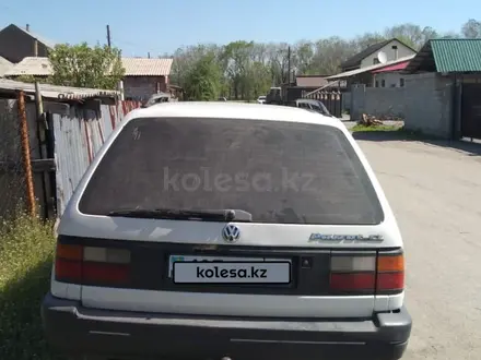 Volkswagen Passat 1989 года за 1 300 000 тг. в Есик – фото 4