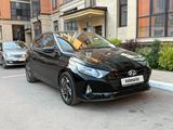 Hyundai i20 2023 года за 5 950 000 тг. в Караганда