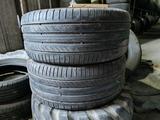 255/45R19 пара Continental за 35 000 тг. в Алматы