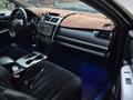 Toyota Camry 2014 года за 7 400 000 тг. в Уральск – фото 8