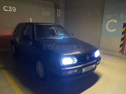 Volkswagen Golf 1994 года за 1 750 000 тг. в Алматы – фото 3