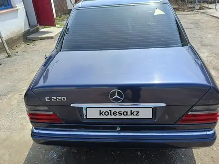 Mercedes-Benz E 220 1995 годаүшін2 400 000 тг. в Шымкент – фото 2