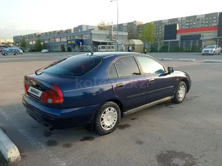 Mitsubishi Carisma 1995 года за 1 950 000 тг. в Алматы – фото 4