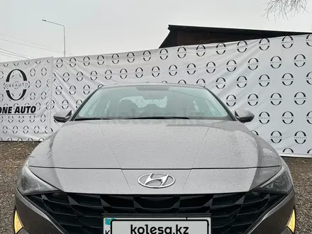 Hyundai Elantra 2023 года за 9 500 000 тг. в Алматы