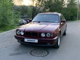 BMW 520 1994 года за 2 450 000 тг. в Алматы – фото 4