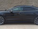 Hyundai Sonata 2020 года за 9 700 000 тг. в Астана – фото 3