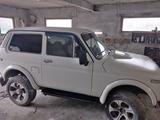 ВАЗ (Lada) Lada 2121 1998 годаүшін1 543 210 тг. в Усть-Каменогорск – фото 5