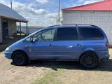 Volkswagen Sharan 1998 года за 900 000 тг. в Уральск – фото 3