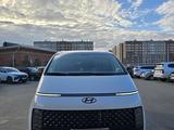Hyundai Staria 2022 года за 21 000 000 тг. в Астана