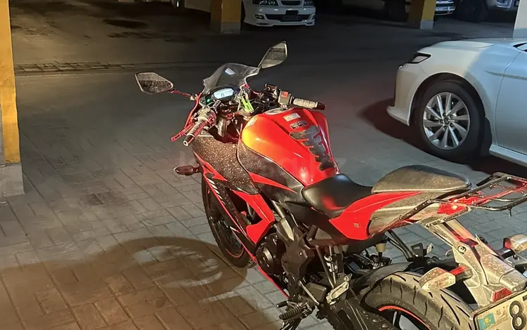 Kawasaki  Ninja 250SL 2015 года за 2 500 000 тг. в Астана