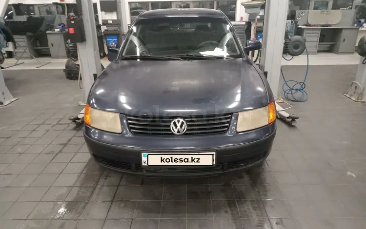 Volkswagen Passat 1997 годаүшін1 800 000 тг. в Алматы