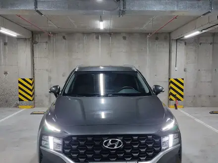 Hyundai Santa Fe 2022 года за 14 900 000 тг. в Астана