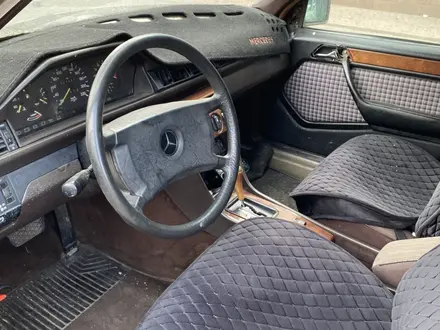 Mercedes-Benz E 230 1989 года за 600 000 тг. в Алматы – фото 3
