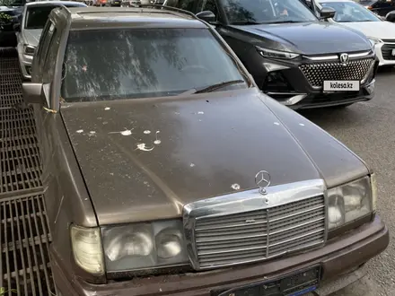 Mercedes-Benz E 230 1989 года за 600 000 тг. в Алматы – фото 5