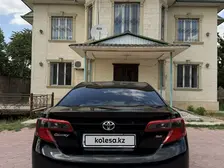 Toyota Camry, 2011