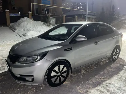 Kia Rio 2015 года за 5 600 000 тг. в Астана