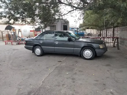 Mercedes-Benz E 230 1991 года за 1 600 000 тг. в Алматы – фото 8