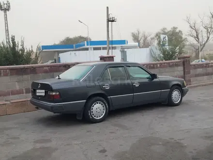 Mercedes-Benz E 230 1991 года за 1 600 000 тг. в Алматы – фото 9